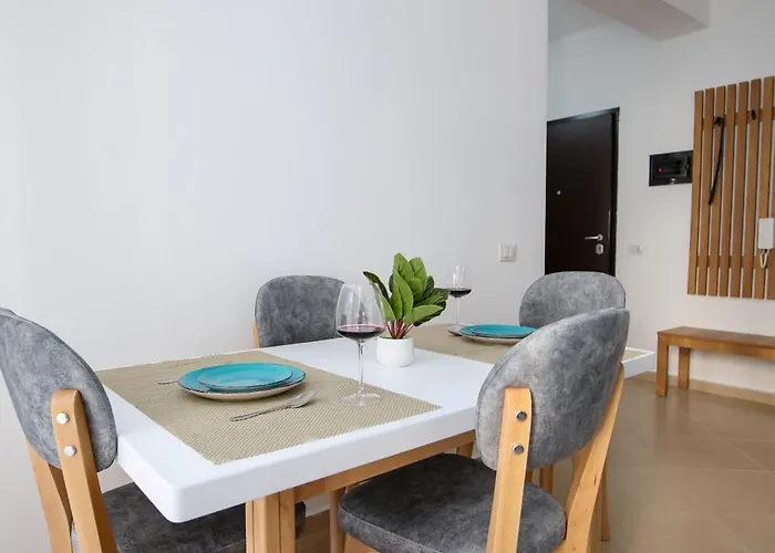 Lion Fountain 19 公寓 *